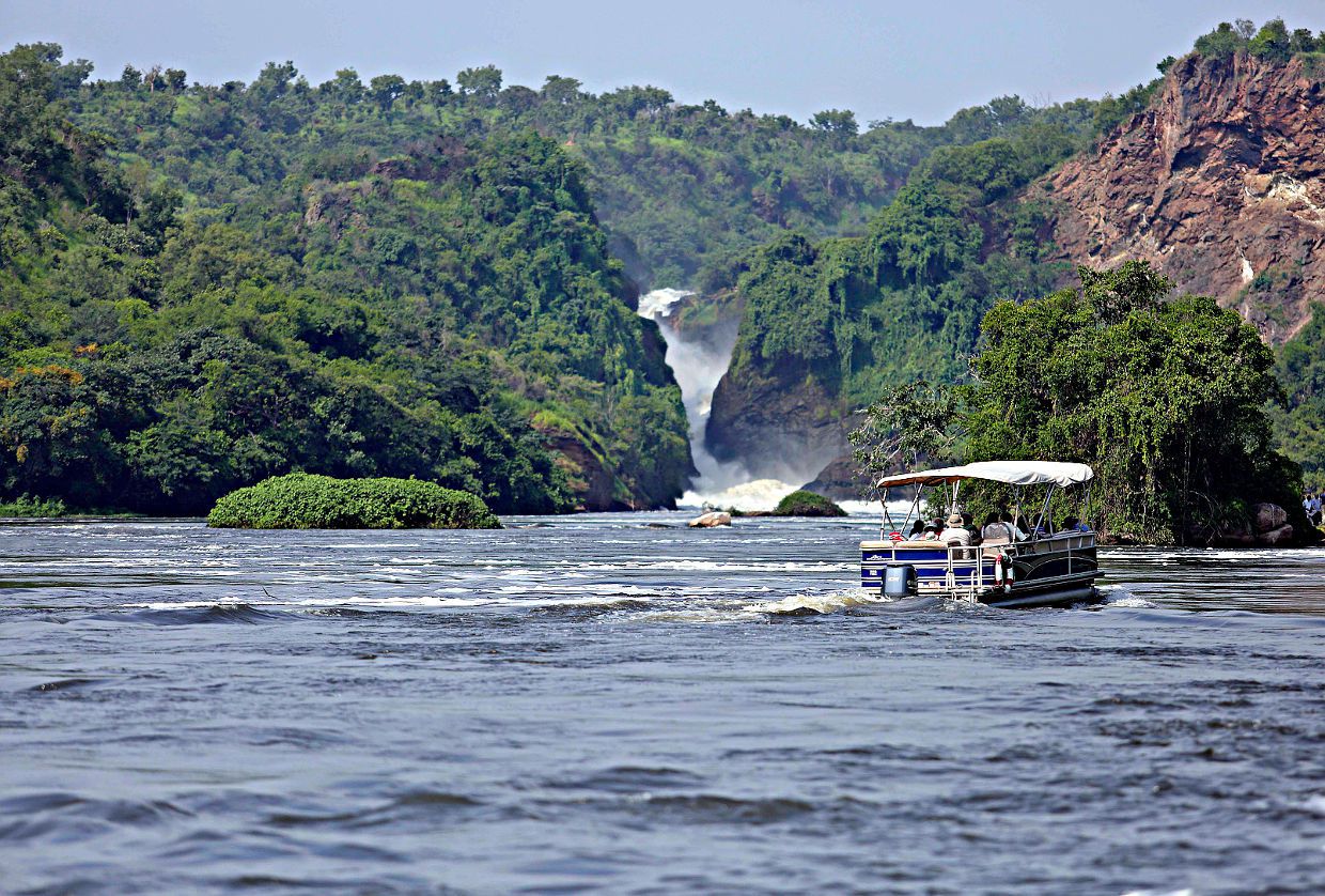 boat tour on murchison falls Uganda tour