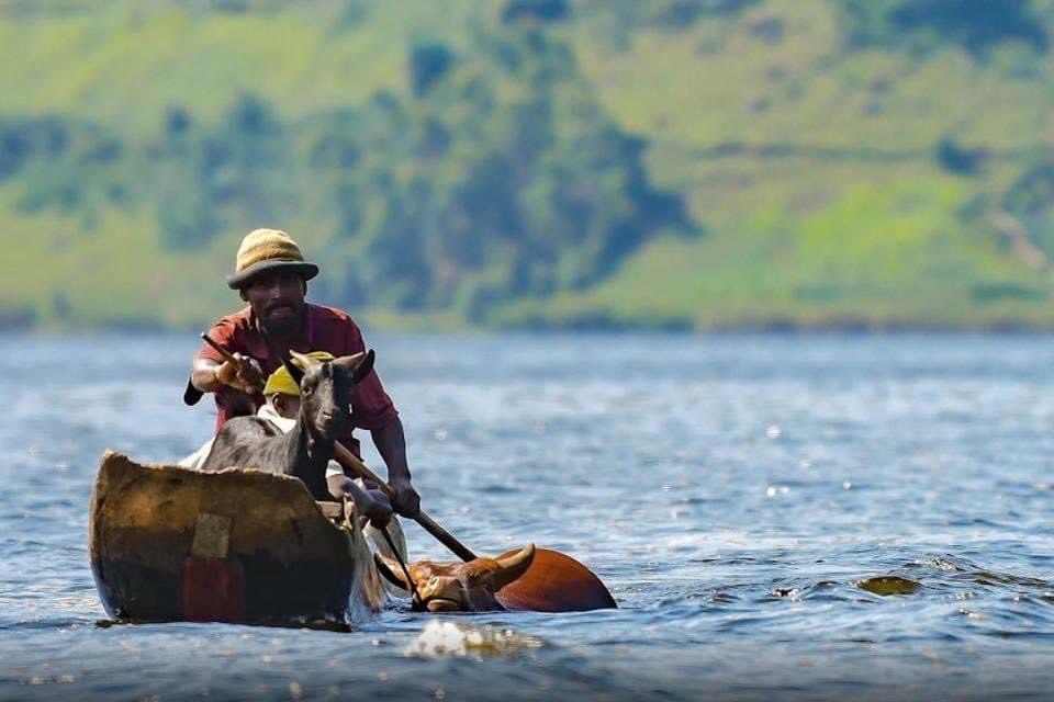 Lake Bunyonyi Tour Uganda